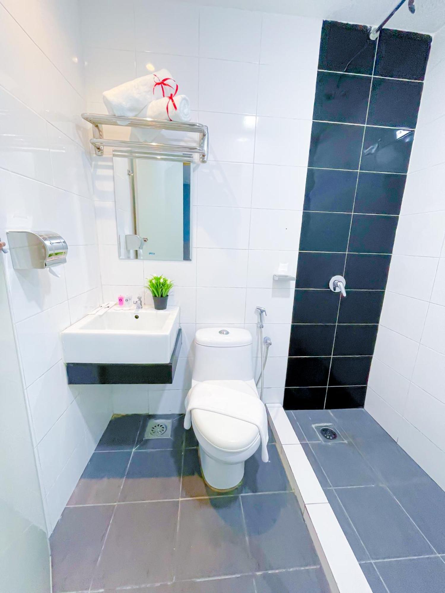 Starq Hotel Куала Лумпур Екстериор снимка