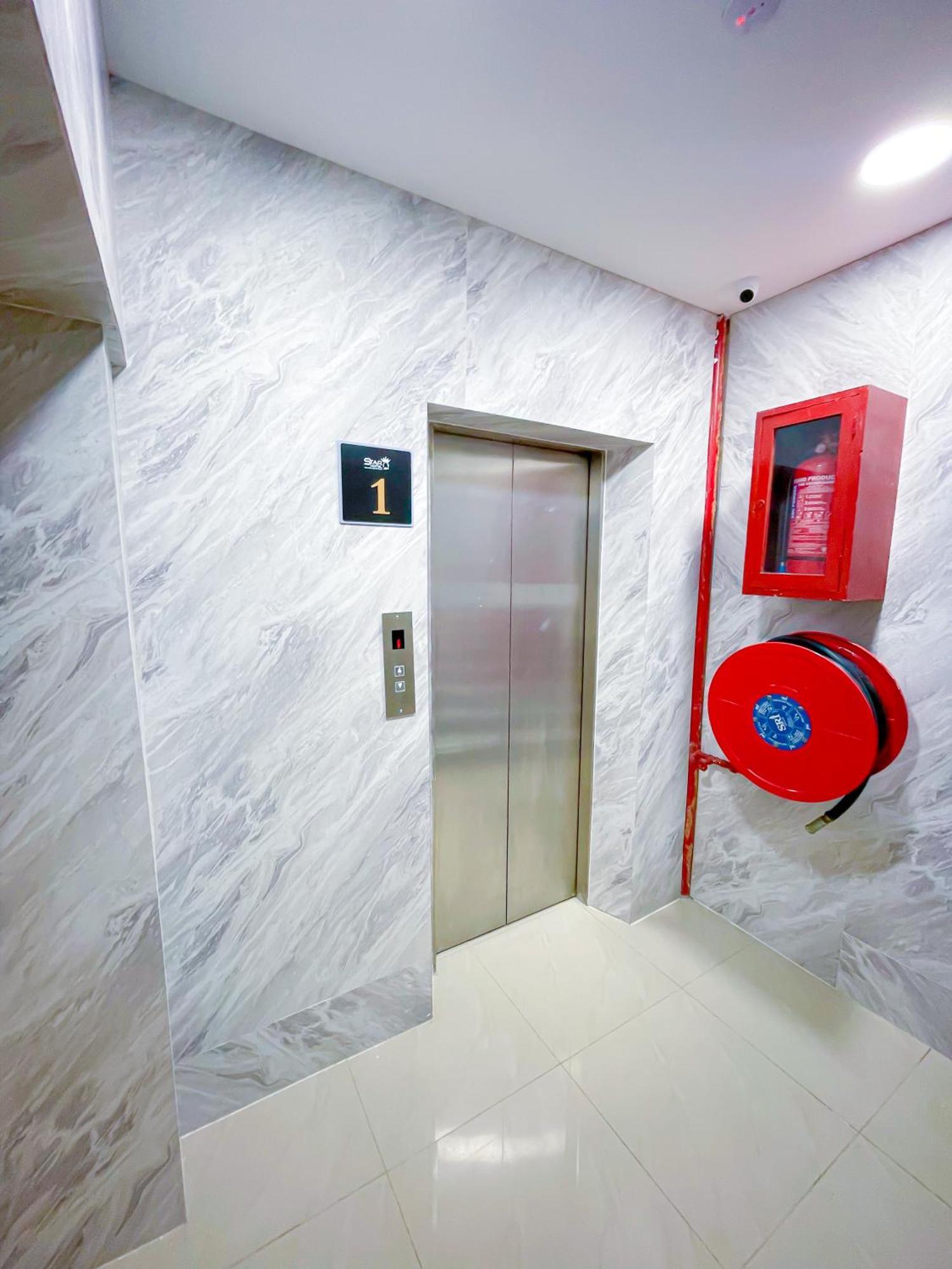Starq Hotel Куала Лумпур Екстериор снимка